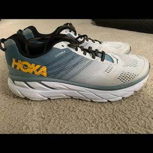 Hoka Clifton 6